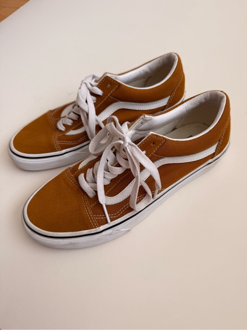 New Vans Old Skool Suede Sneakers in Mustard / Gold and White - Picture 6 of 7